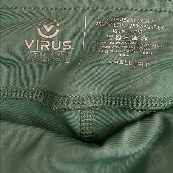 VIRUS // Performance Compression Shorts EUC - Picture 3 of 3